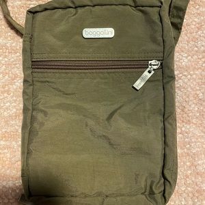 Baggallini crossbody